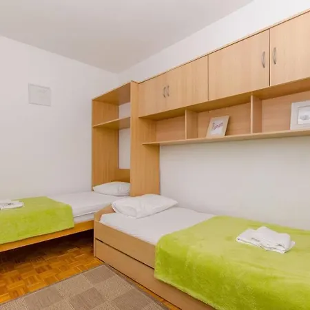 Liss Apartman *